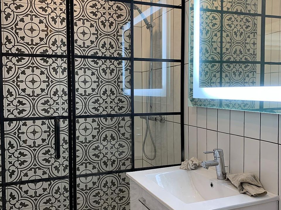 1st image of 3122 N Broadway St #2R