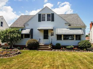 348 E 310th St, Willowick, OH 44095