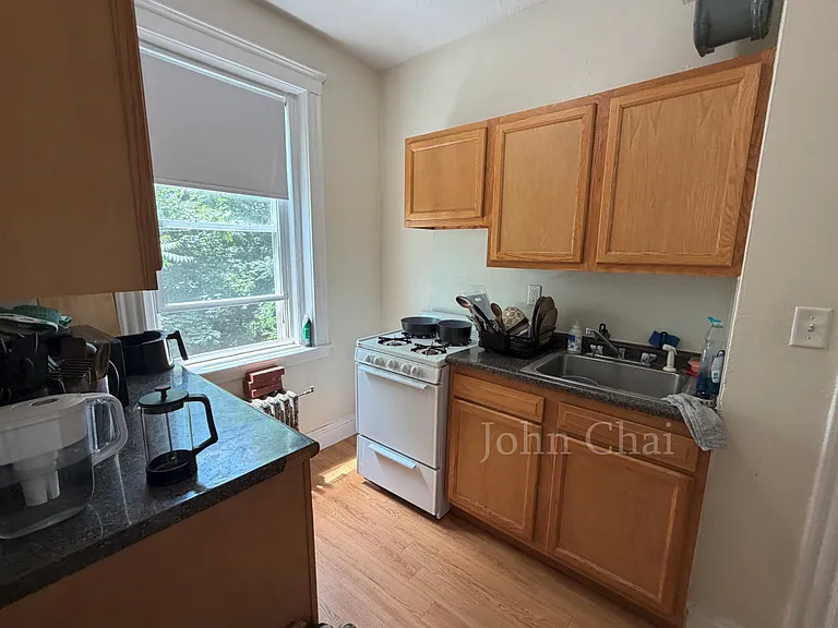 70 Chiswick Rd #16 — Photo 26