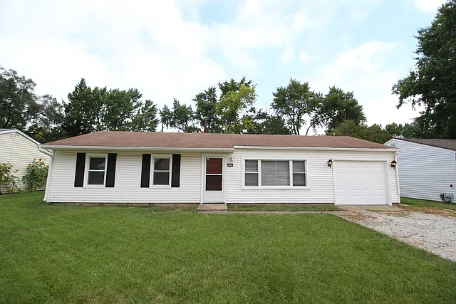 2408 W Kirby Ave photo 1