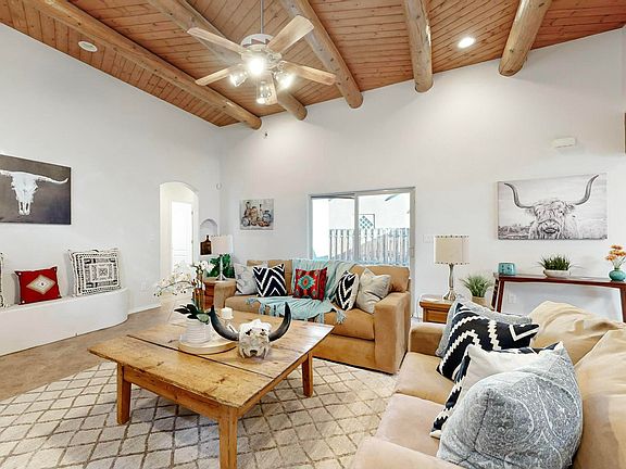 4th image of 233 Shangri La Ct NW