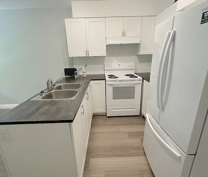 3341 Peter St #MAIN — Photo 4