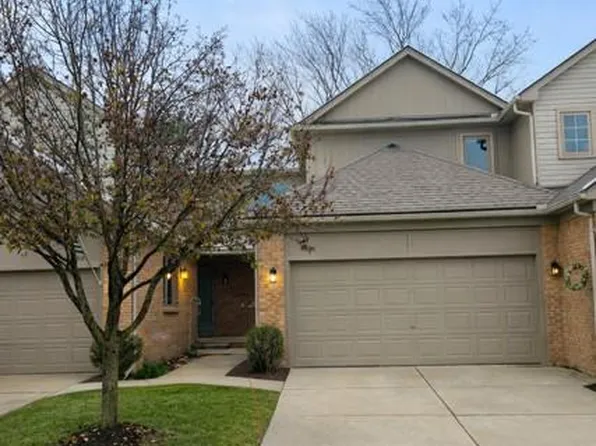 4896 Royal Cove Dr, Shelby Twp, MI 48316