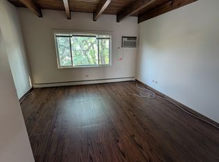 1370 Getzelman Dr APT 2W, Elgin, IL 60123