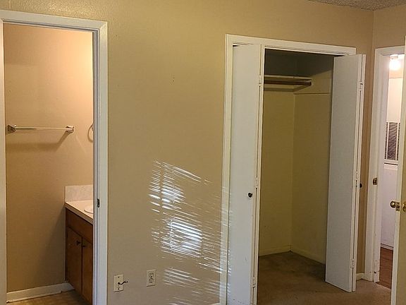 5th image of 2521 Pearl St APT 303