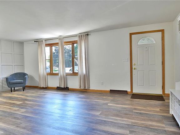 5th image of 618 Oakridge Dr