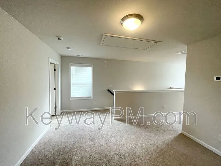4136 Thimbleberry Dr — Photo 11