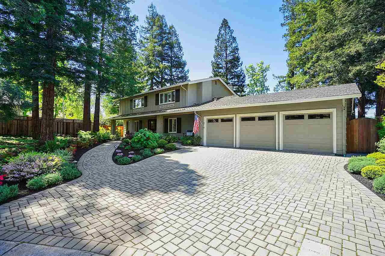 243 Alicante Ct photo 1