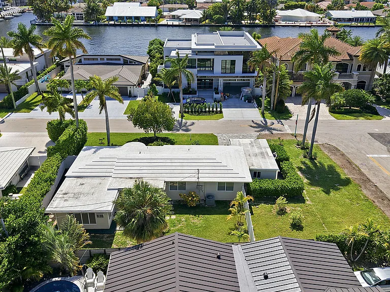 4454 W Tradewinds Ave — Photo 8
