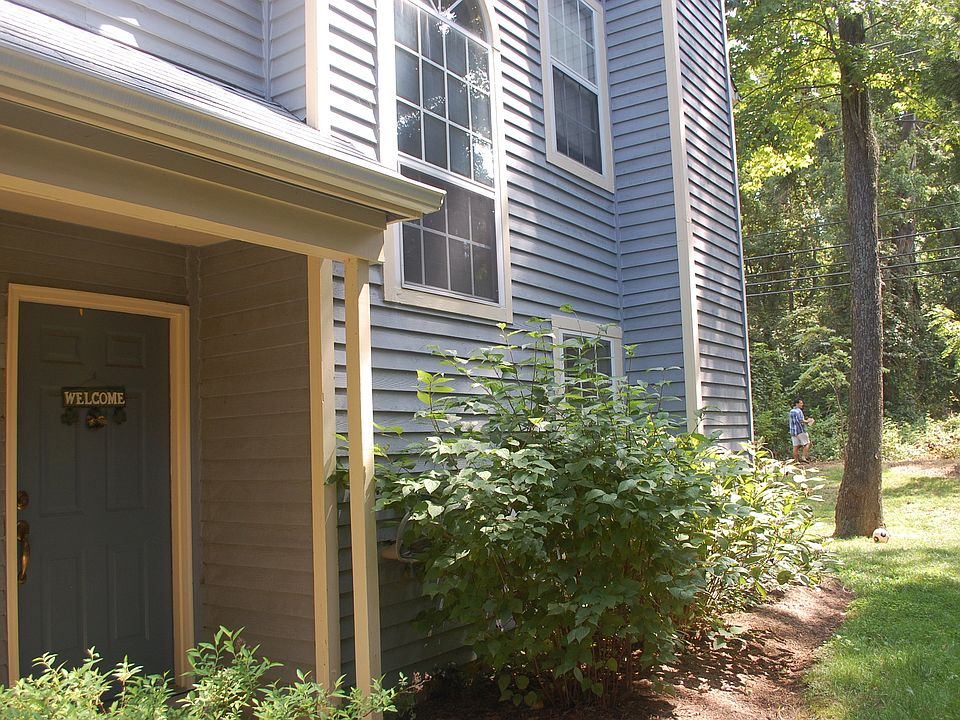 1st image of 937 Breakwater Dr