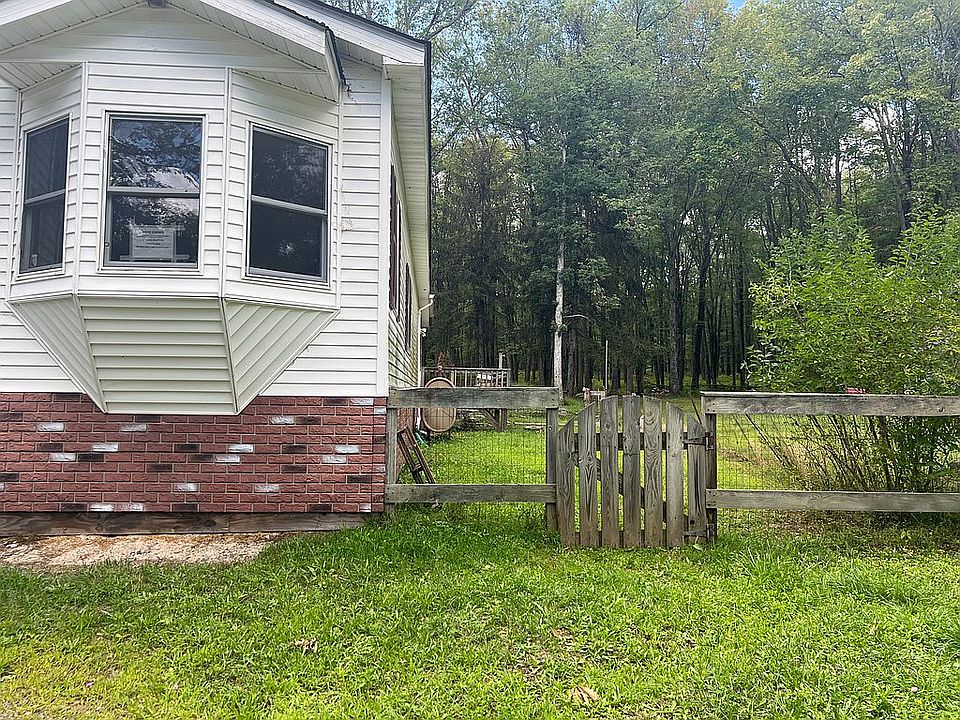 123 Carson Dr, Greeley, PA 18425 Zillow