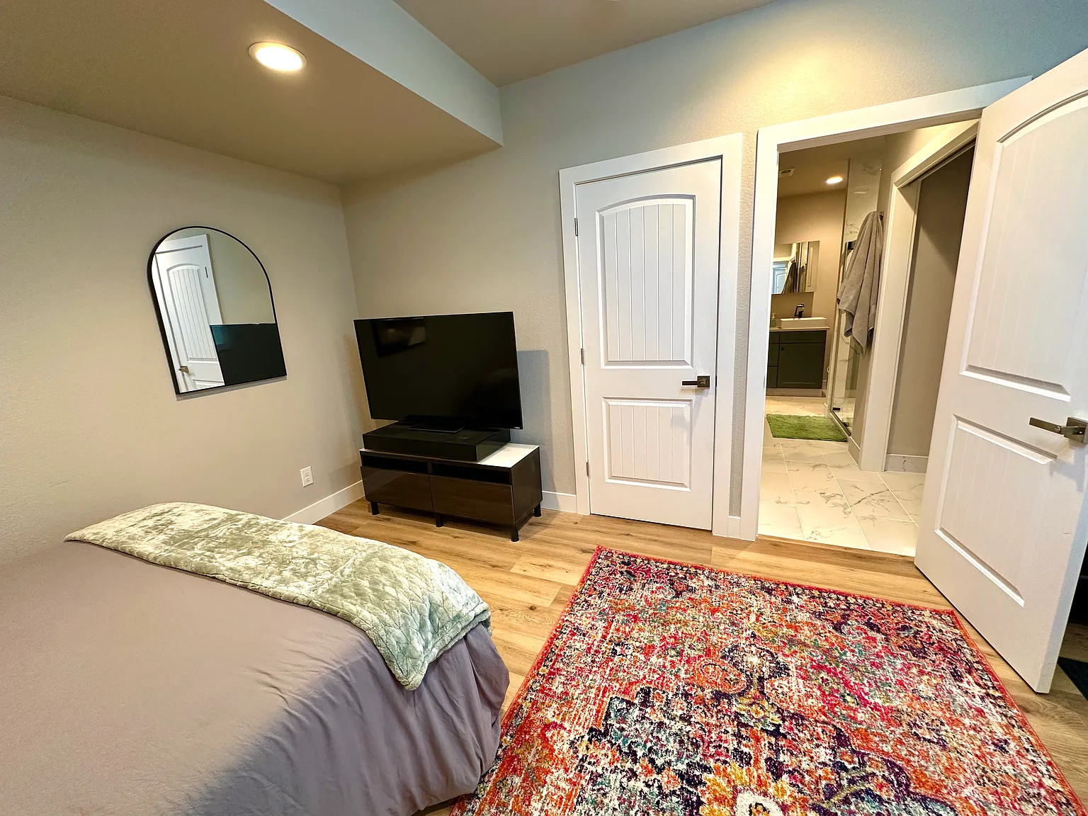 1 bed, 1300 sqft, $1,750 — Photo 3