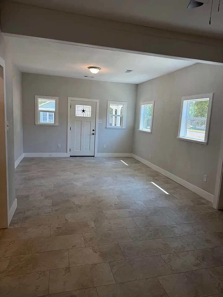 2 bed, 1144 sqft, $1,400 — Photo 3