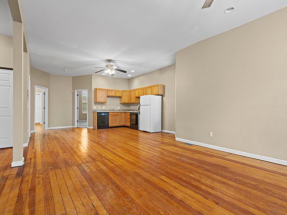 3rd image of 3641 McDonald Ave #1