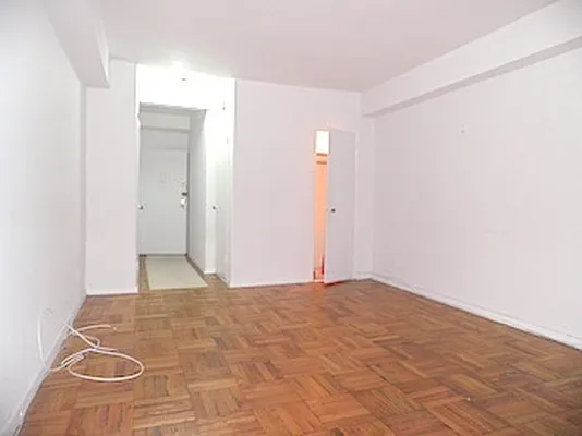 Rented by Citi Habitats | media 42