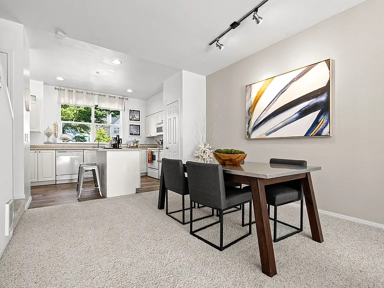 Bella Vista — Photo 11