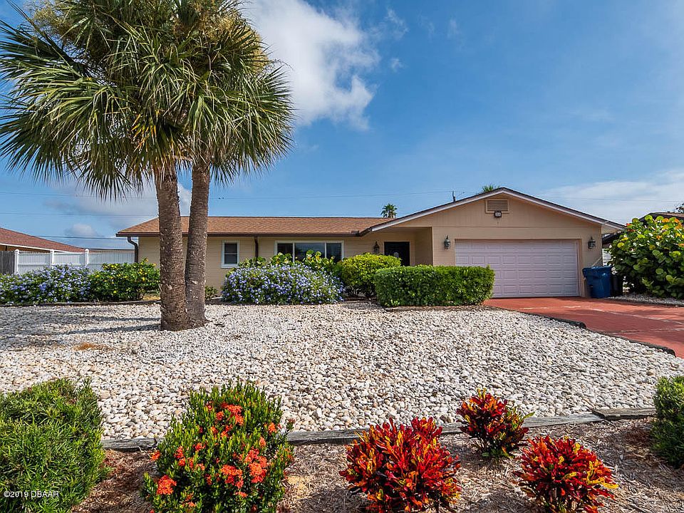 1st image of 25 Wisteria Dr