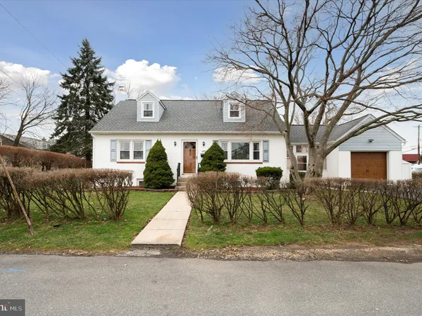 4515 Seiger St, Brookhaven, PA 19015