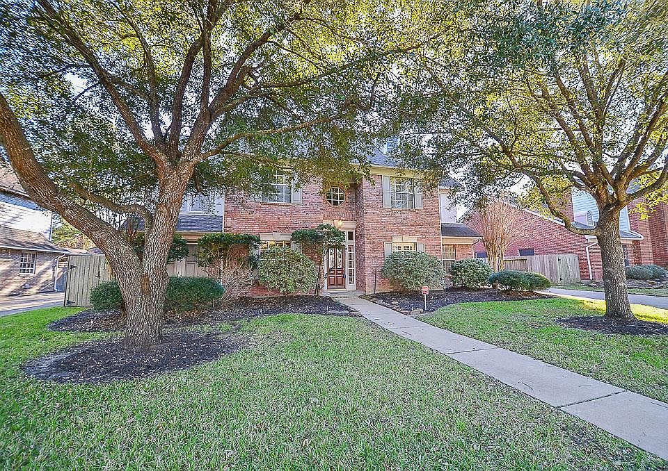 1st image of 15911 Sweetwater Creek Dr