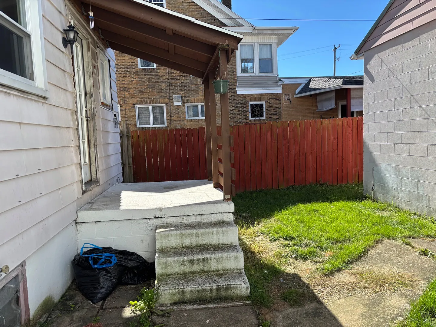 2628 W Chestnut Ave — Photo 2