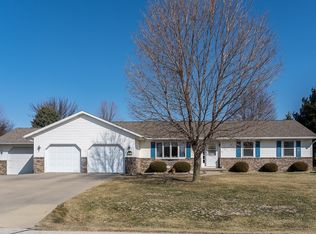 460 C Ave W, Walford, IA 52351