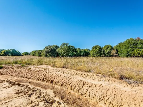 26 Graystone Dr, Weatherford, TX 76088