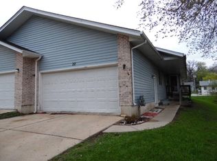 22 Crescent St, Elgin, IL 60123