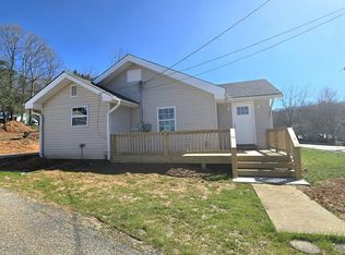 321 Kingtown St, Mc Caysville, GA 30555