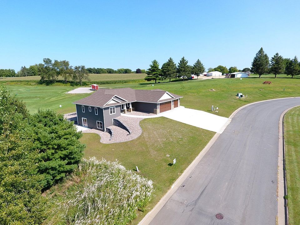 1st image of 1117 16th Fairway Dr