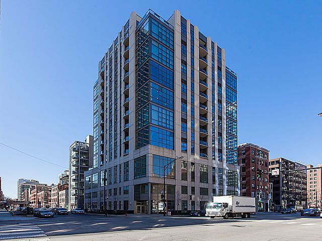 1st image of 150 W Superior St APT 804