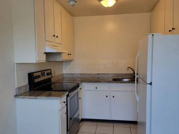 90 Ward Ct, Daly City, CA 94015