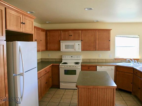 5th image of 1311A Idaho St