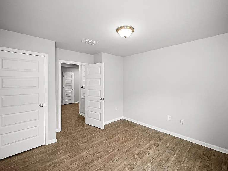 1487 Majesty Loop — Photo 21
