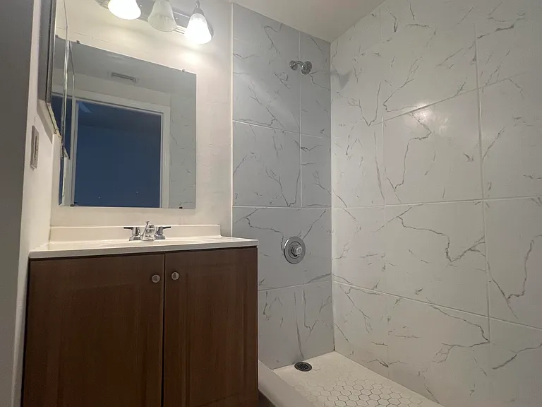735 SW 148th Ave #1702 — Photo 13