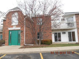 1355 Cunat Ct APT 1C, Lake In The Hills, IL 60156