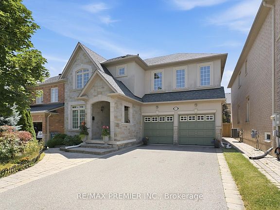 3rd image of 63 Summeridge Dr