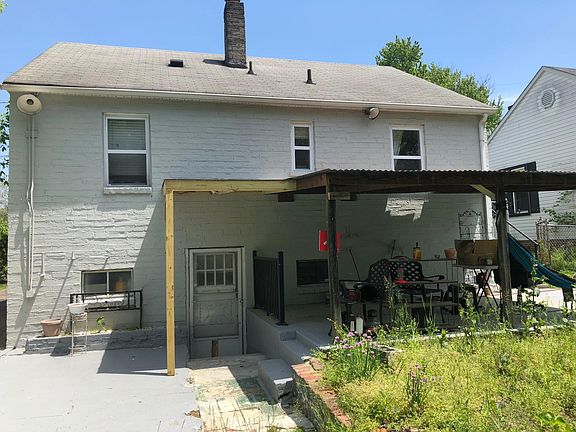 2nd image of 3307 Miami St