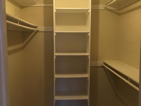3rd image of 6106 Essex House Sq