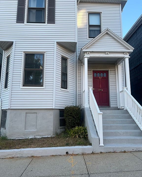 2nd image of 82 Horace St