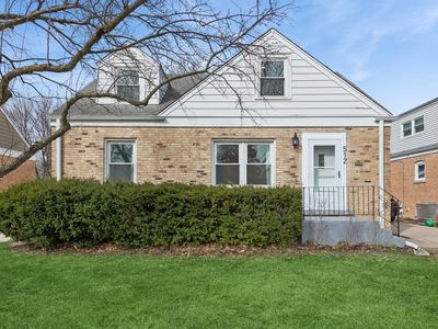 512 N Elm St, Mount Prospect, IL, 60056