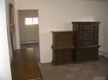 3rd image of 75 Brittle Ln