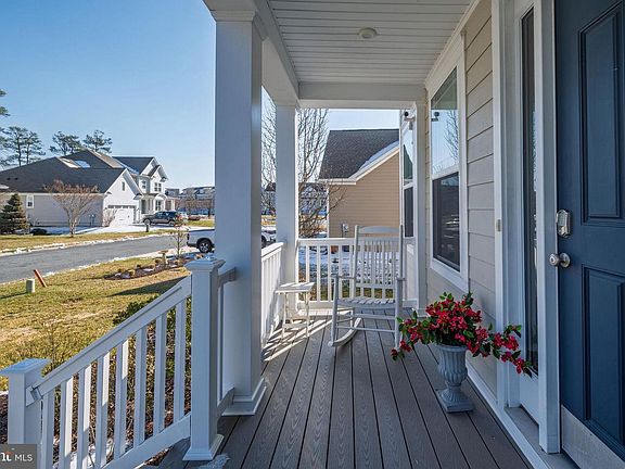 2nd image of 10311 Quarter Deck Ln