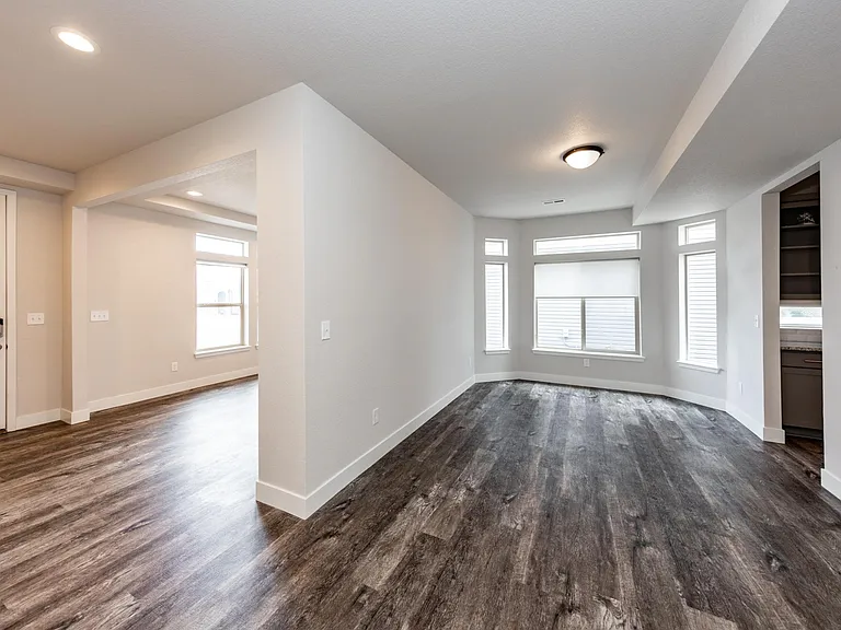 5902 Carrick Ln — Photo 9