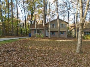 397 Old Towne Cir, Lawrenceville, GA