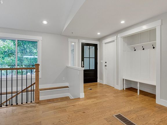 4th image of 12653 NE Cedar Brook Rd