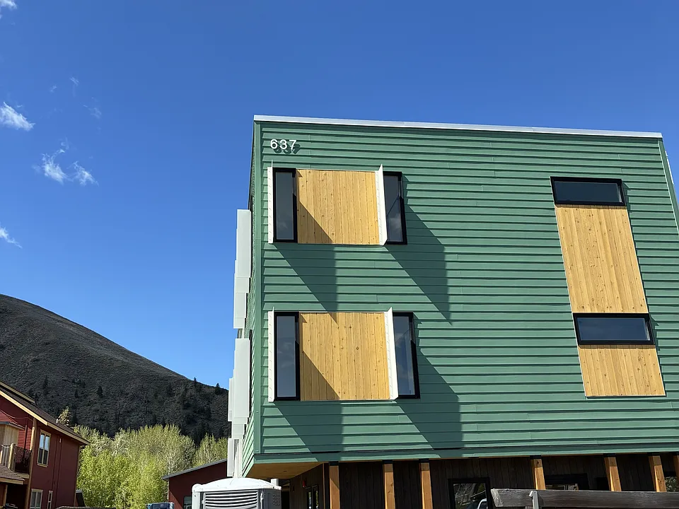 Building Photo