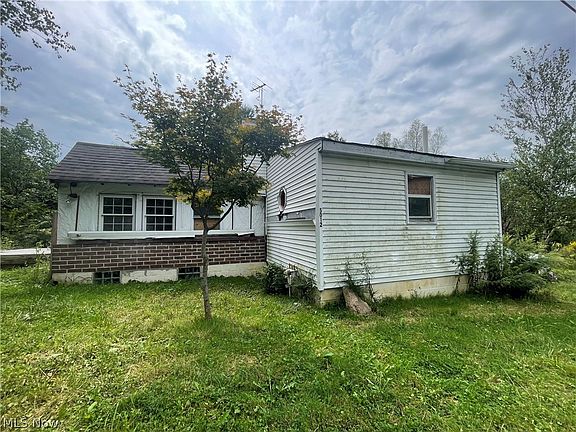 2nd image of 5012 S Ridge Rd E