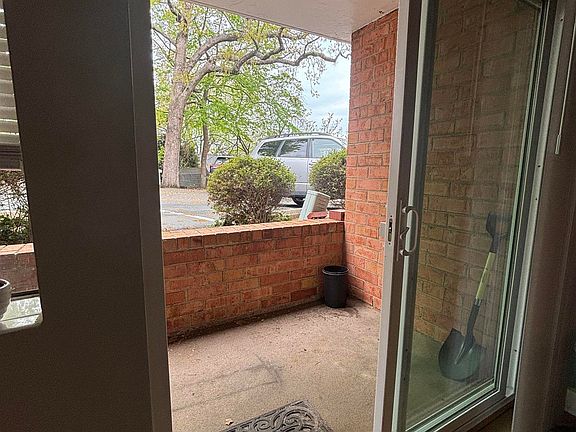 4th image of 1800 Jefferson Park Ave APT 62
