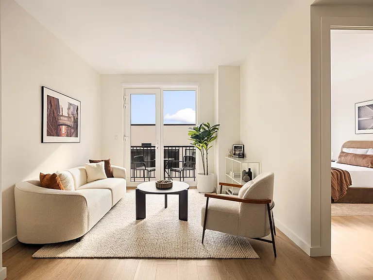 100 Sullivan Pl #215 — Photo 3