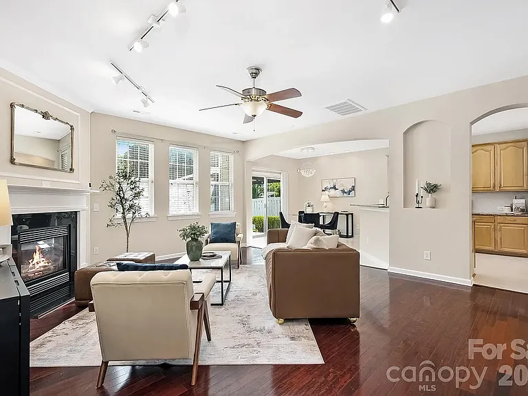 5110 Dragonfly Ln — Photo 7